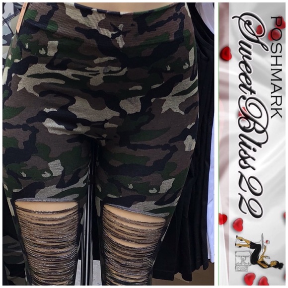 ‼️Distressed Leggings‼️ - Picture 2 of 3